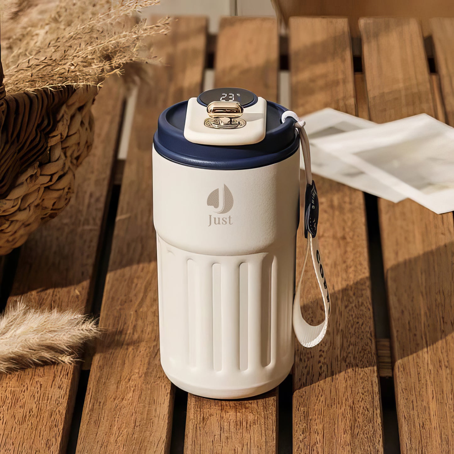Zurich Mug with Temperature Display - Multiple Colours